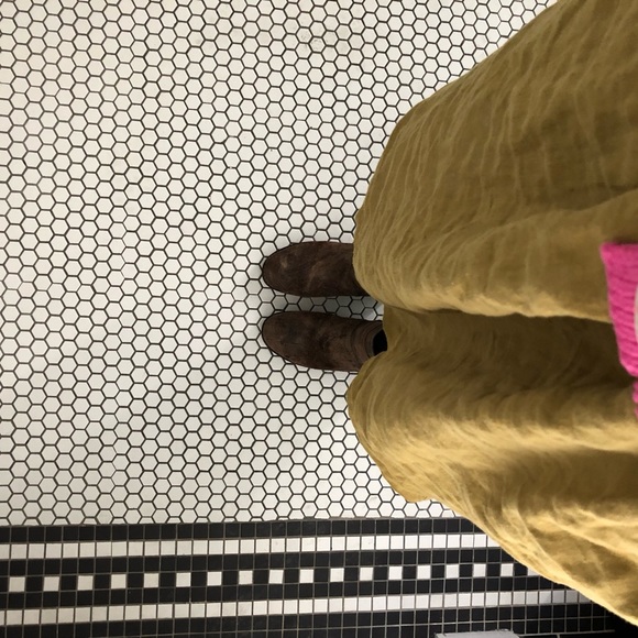 Deep mustard Black Crane 100% LINEN pleated cocoon dress - Picture 6 of 8